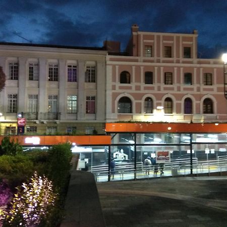 Hostal Mediodia Quito Bagian luar foto