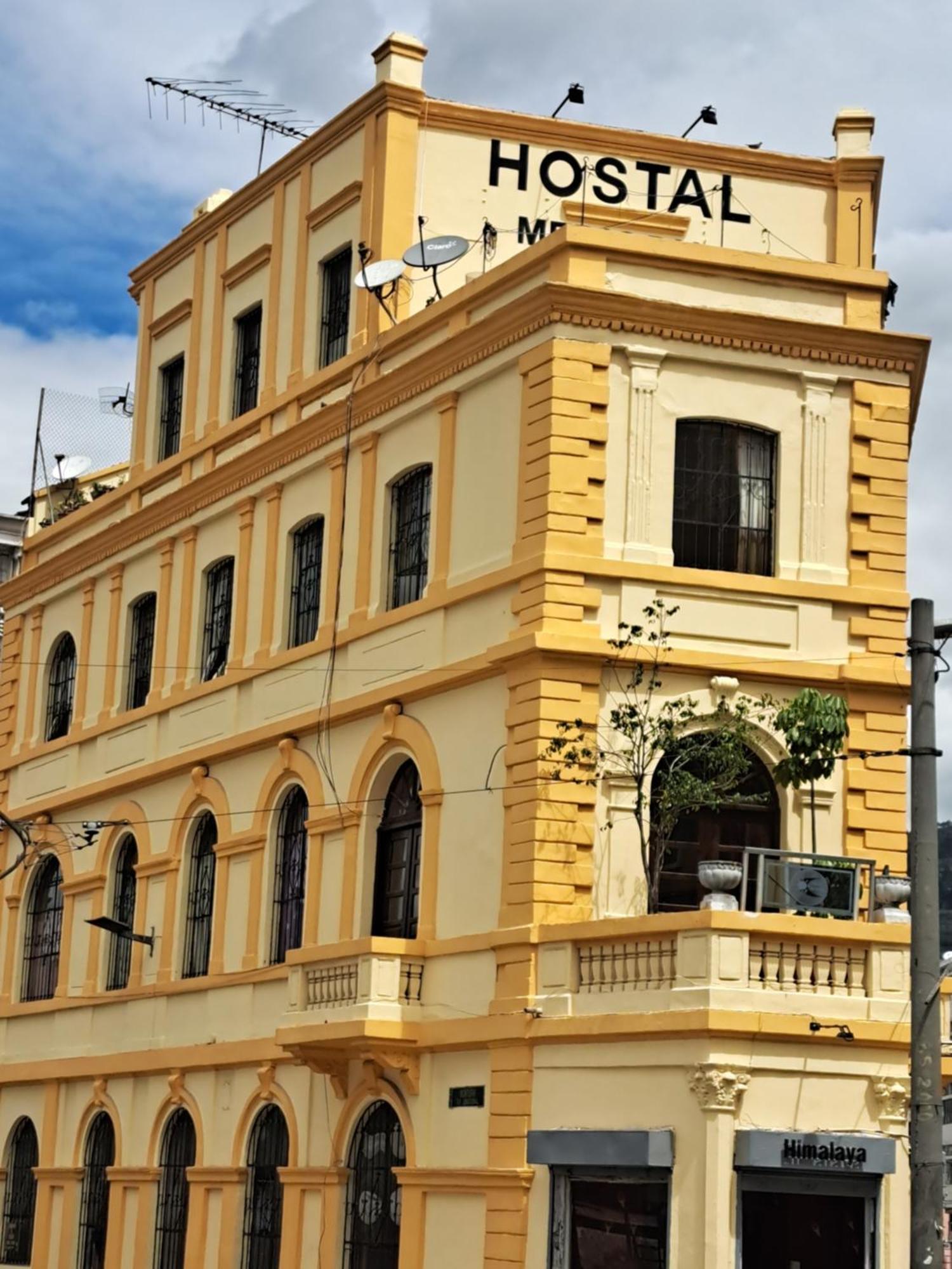Hostal Mediodia Quito Bagian luar foto